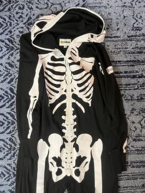 Tipsy Elves Black and White Skeleton Hoodie Onesie size small